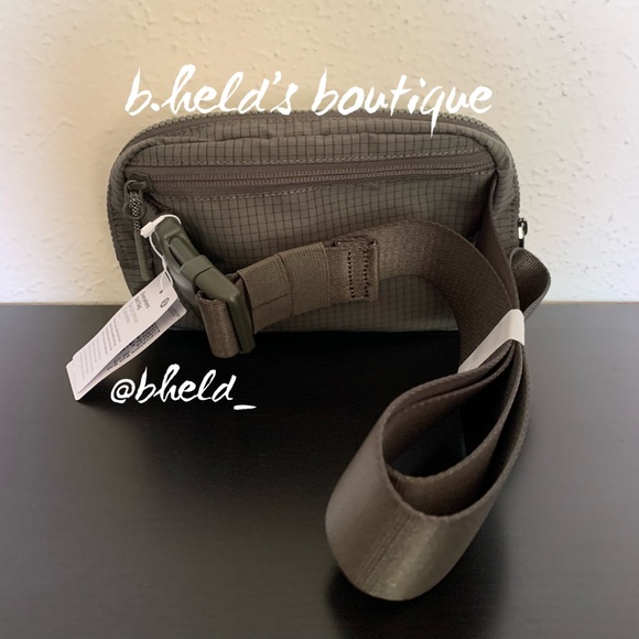 lululemon Everywhere Belt Bag *Extended Strap Carob Brown/Black OS New NWT - Picture 7 of 14
